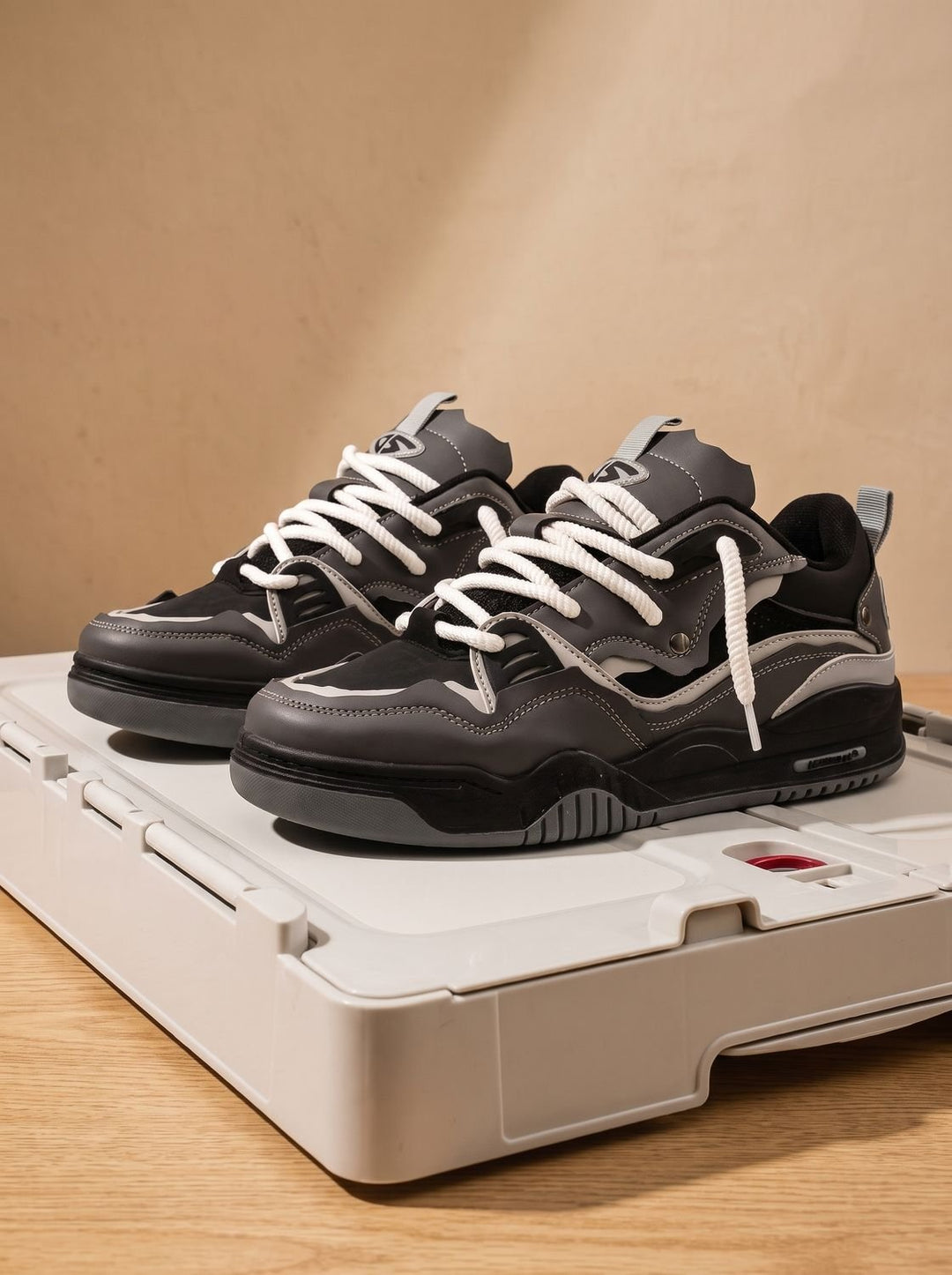 Men's Chunky Low-Top Lace-Up Casual Sneakers
