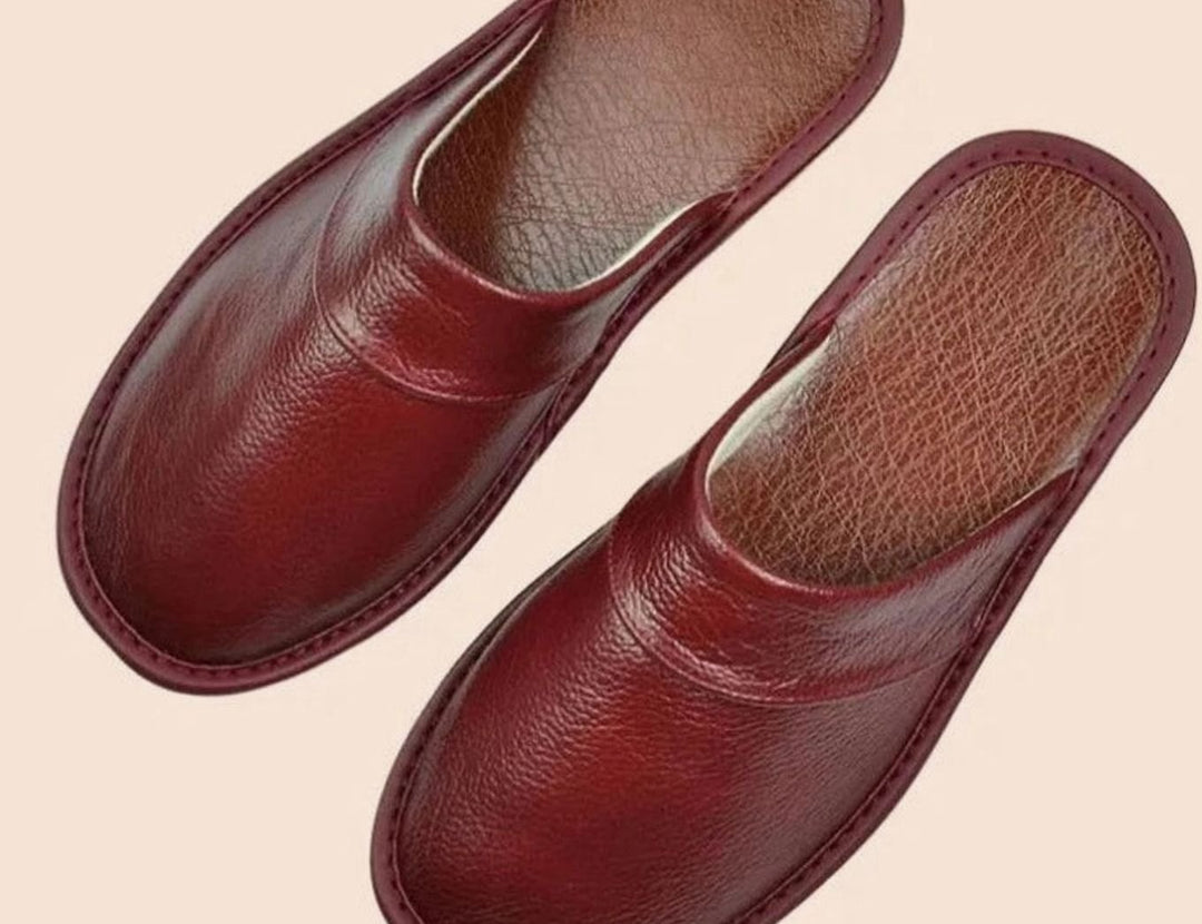 Men's Leather Slip-On Slippers Classic Closed-Toe Indoor Mules - Wine Red