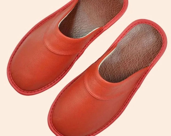 Men's Leather Slip-On Slippers Classic Closed-Toe Indoor Mules - Red