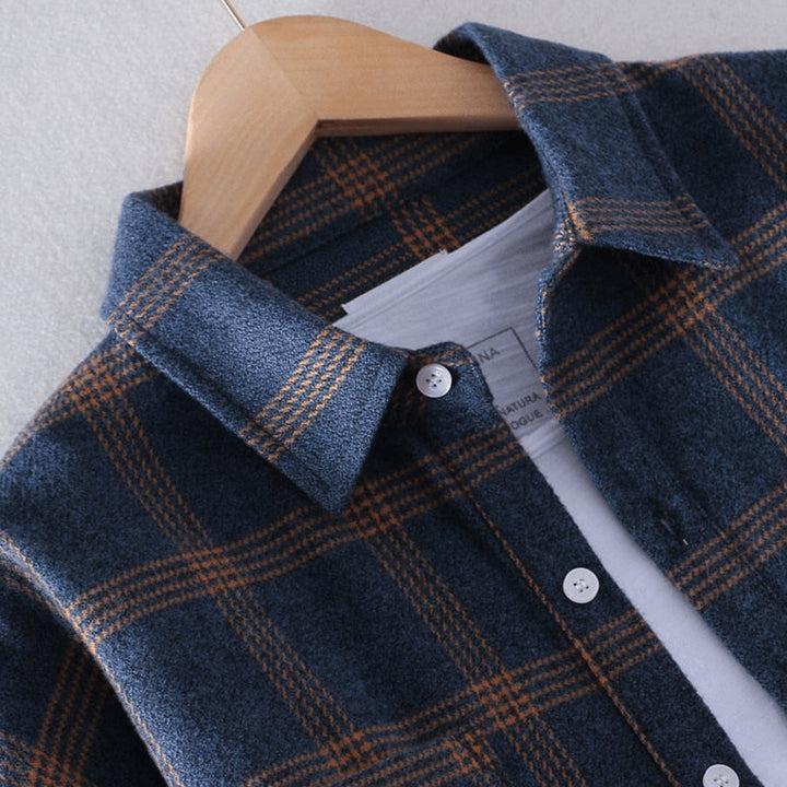 Men's Plaid Flannel Long-Sleeve Button-Down Shirt