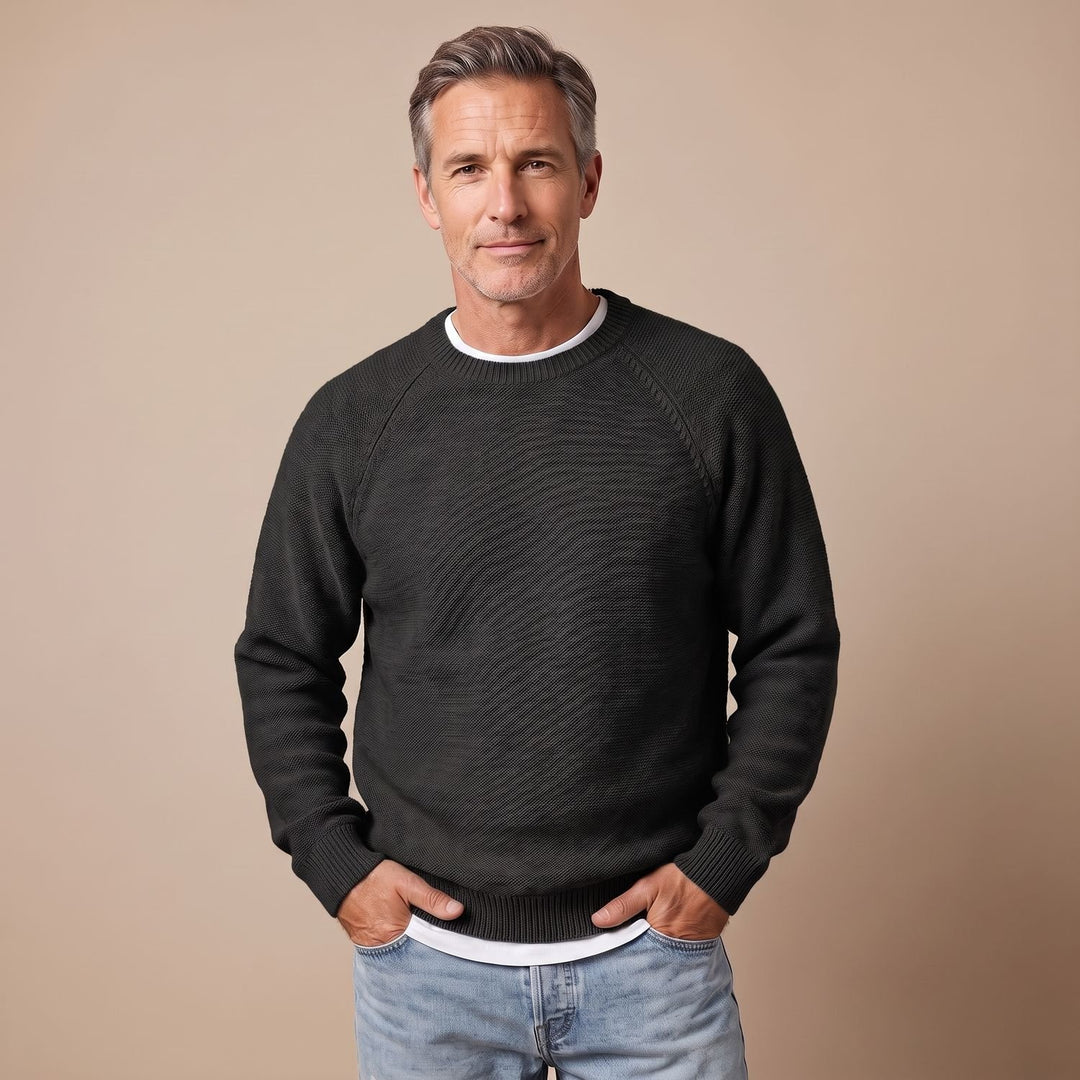 Men's Relaxed-Fit Crew Neck Knit Pullover Sweater - Black