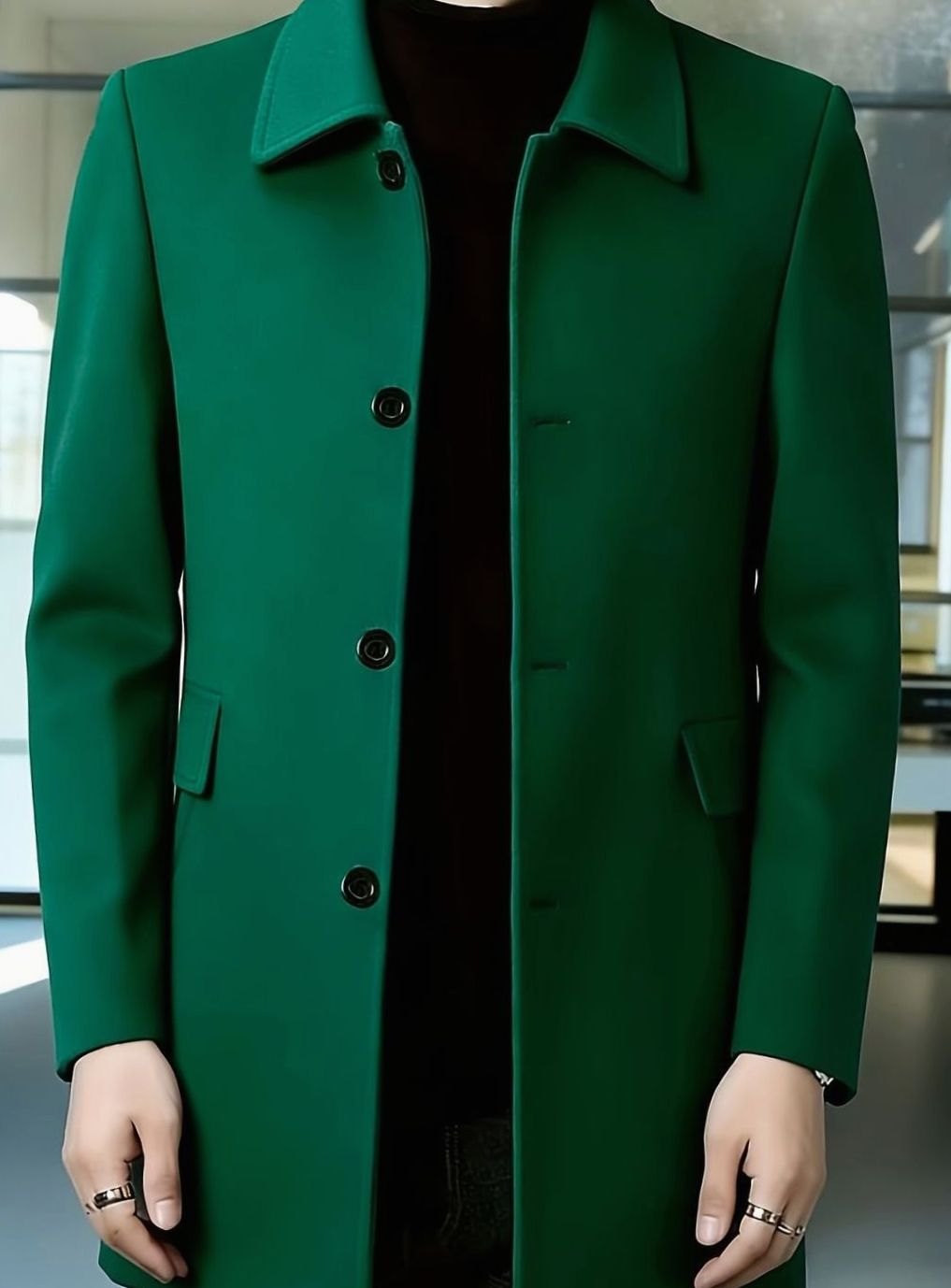 Men's Single-Breasted Wool Overcoat Classic Collar Relaxed Fit