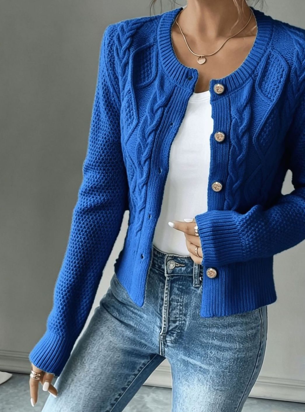 Women's Cable-Knit Button-Front Cropped Cardigan