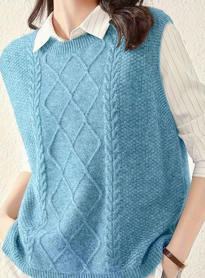 Women's Cable-Knit Round-Neck Sleeveless Sweater Vest