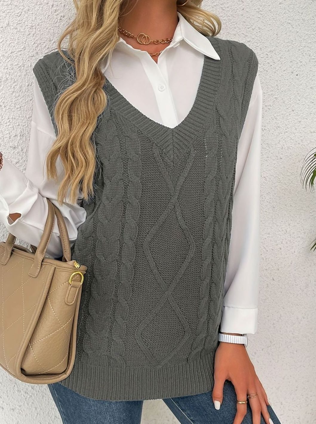Women's Cable-Knit V-Neck Sweater Vest Relaxed Layering Pullover