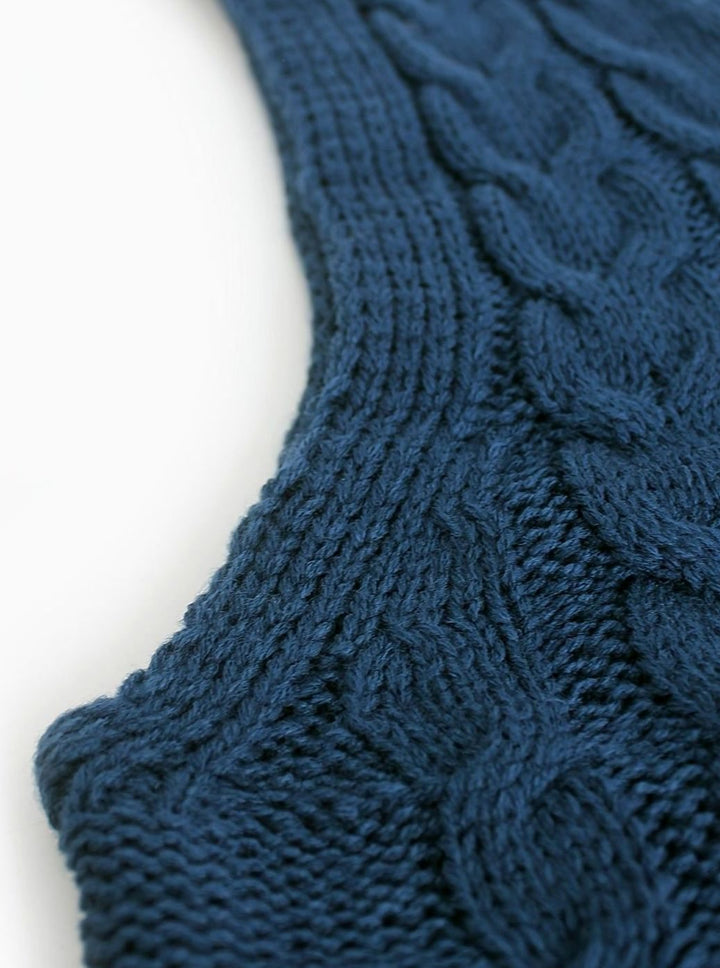 Women's Cable-Knit V-Neck Sweater Vest Relaxed Layering Pullover