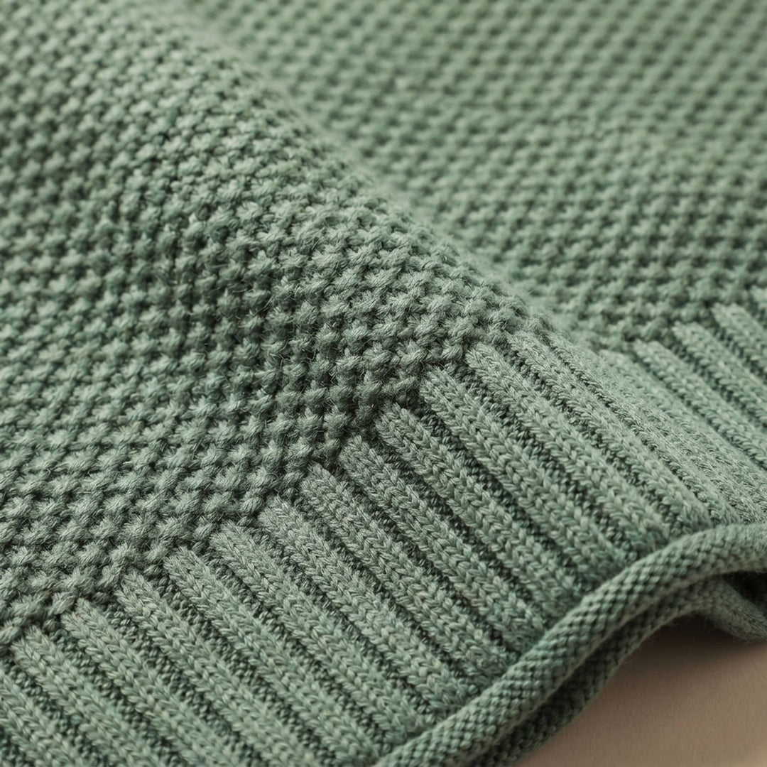 Women's Cashmere Relaxed-Fit Turtleneck Sweater
