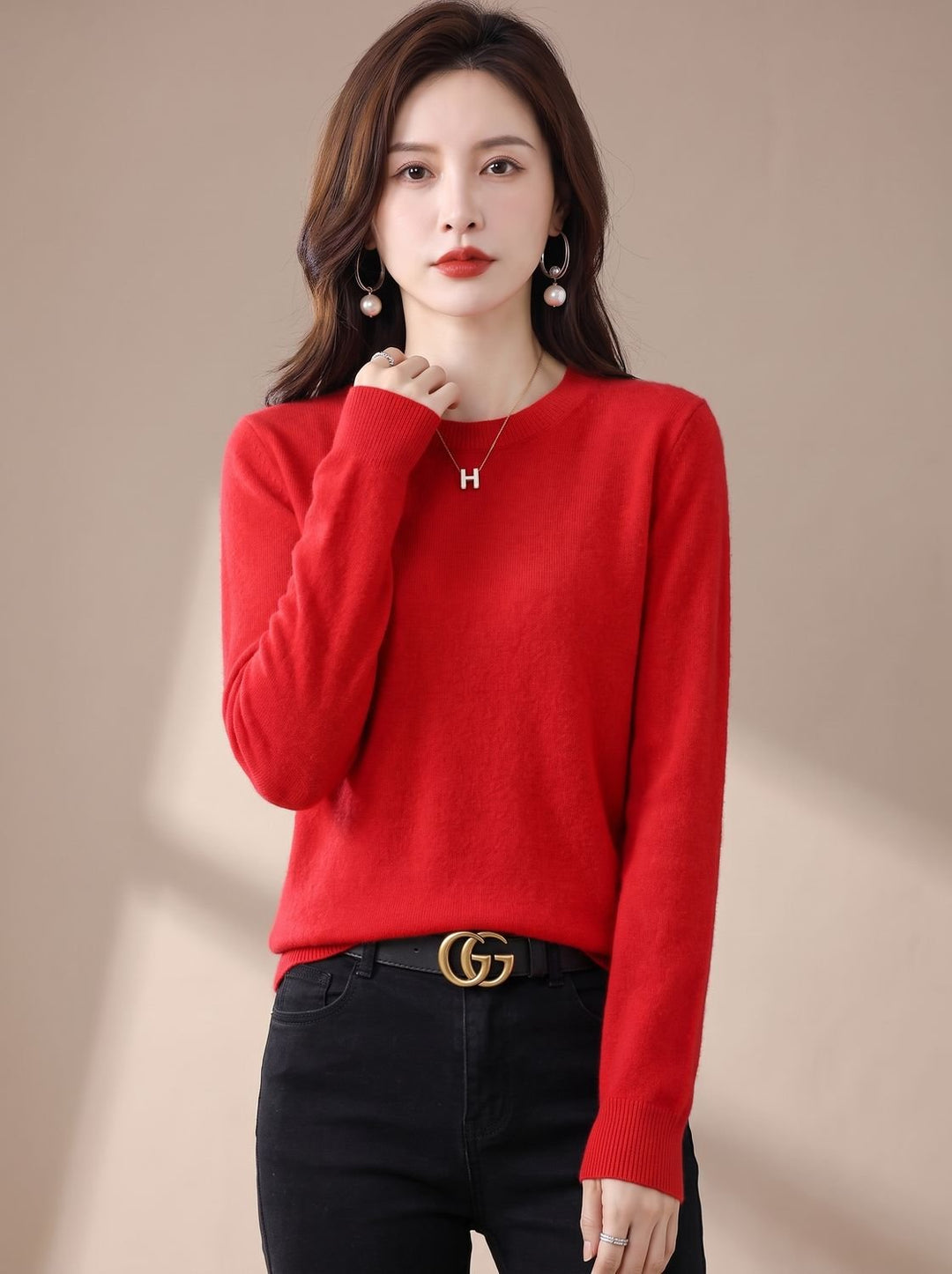 Women's Classic Crew-Neck Long-Sleeve Cashmere Knit Sweater - Red