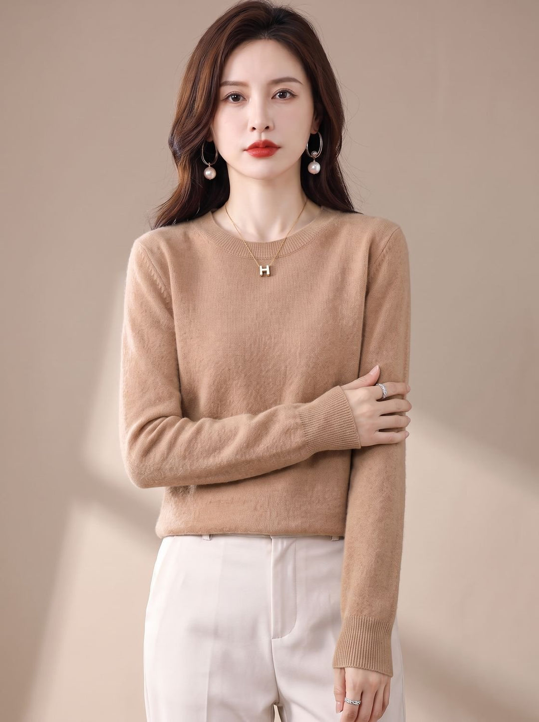 Women's Classic Crew-Neck Long-Sleeve Cashmere Knit Sweater - Deep Camel Brown