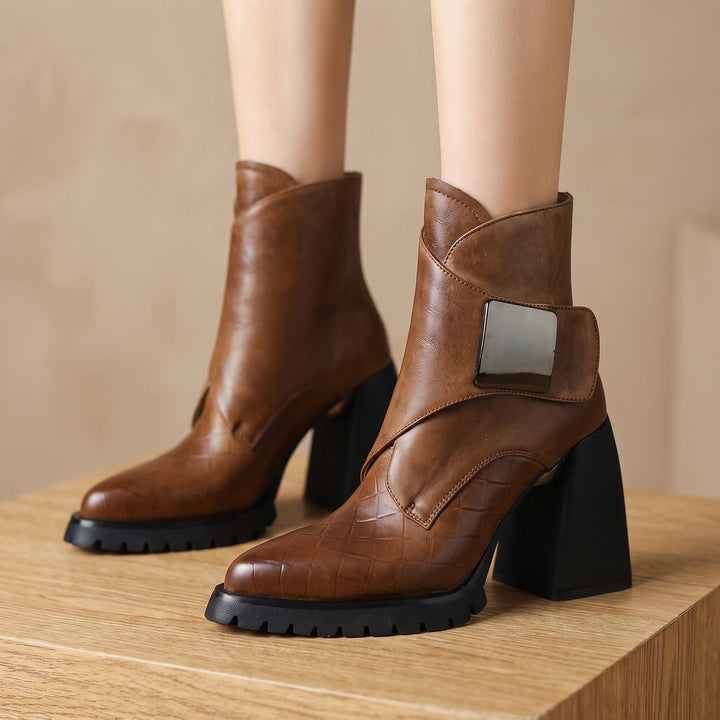 Women's Comfortable Chelsea Ankle Boots Block Heel Metal Buckle - Brown