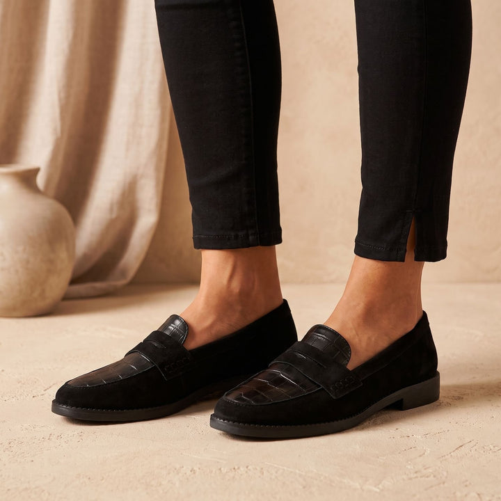 Women's Croc-Embossed Slip-On Penny Loafers
