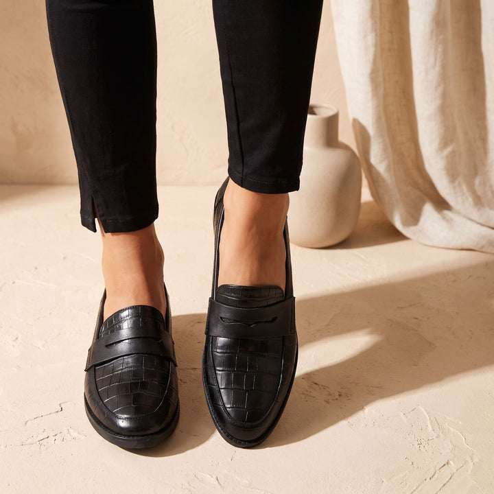 Women's Croc-Embossed Slip-On Penny Loafers