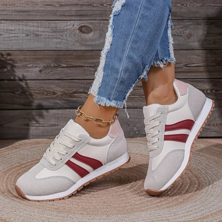 Women's Cushioned Lace-Up Color-Block Retro Running Sneakers - Red