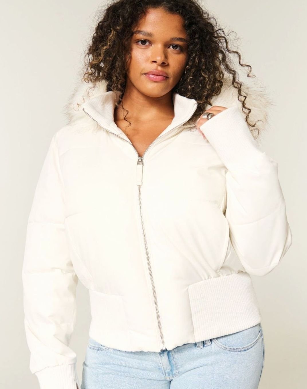 Women's Faux-Fur Trim Zip-Up Cropped Puffer Hooded Jacket - White
