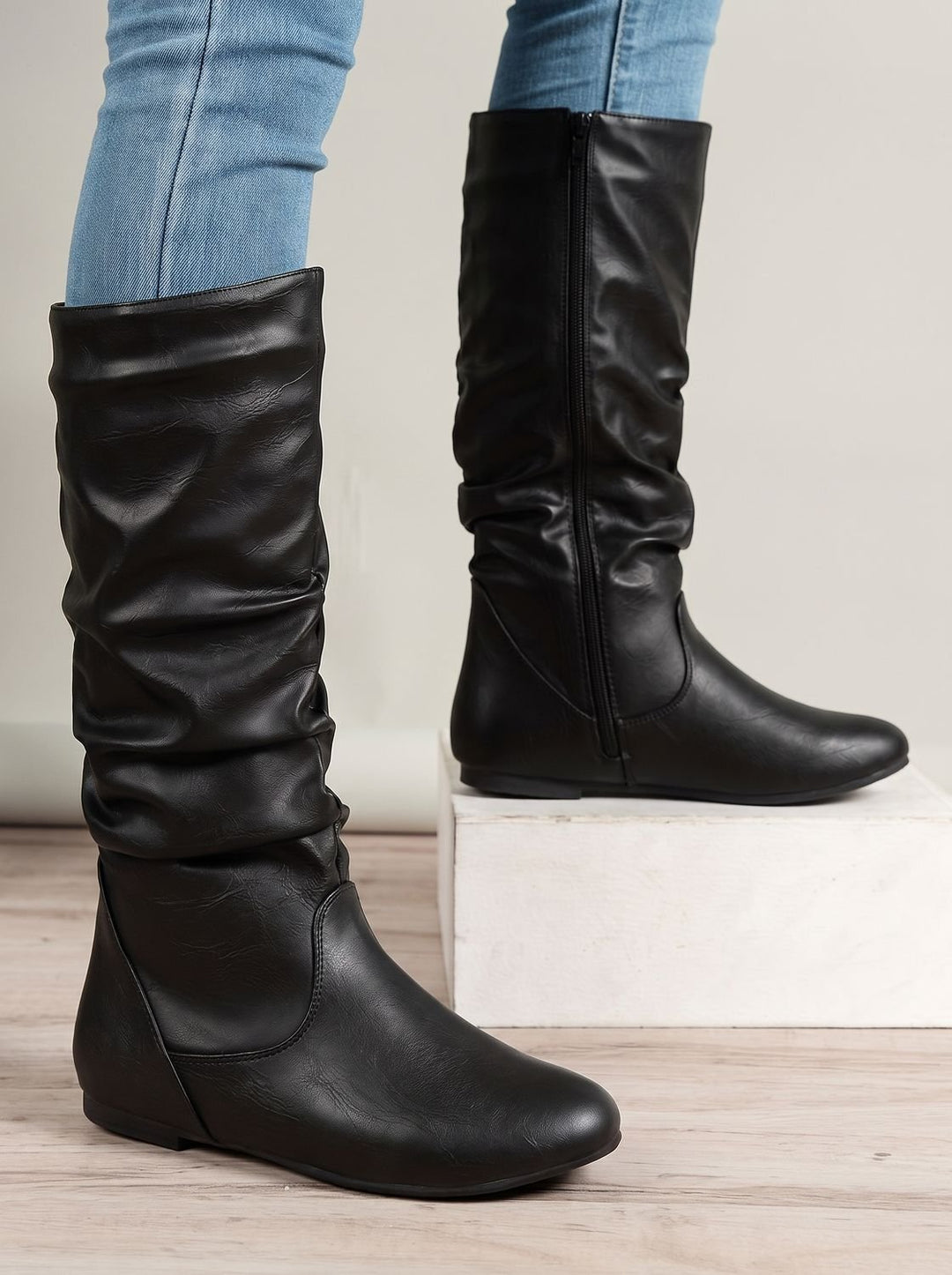 Women's Flat Knee High Boots Round-Toe Side-Zip Gathered Shaft