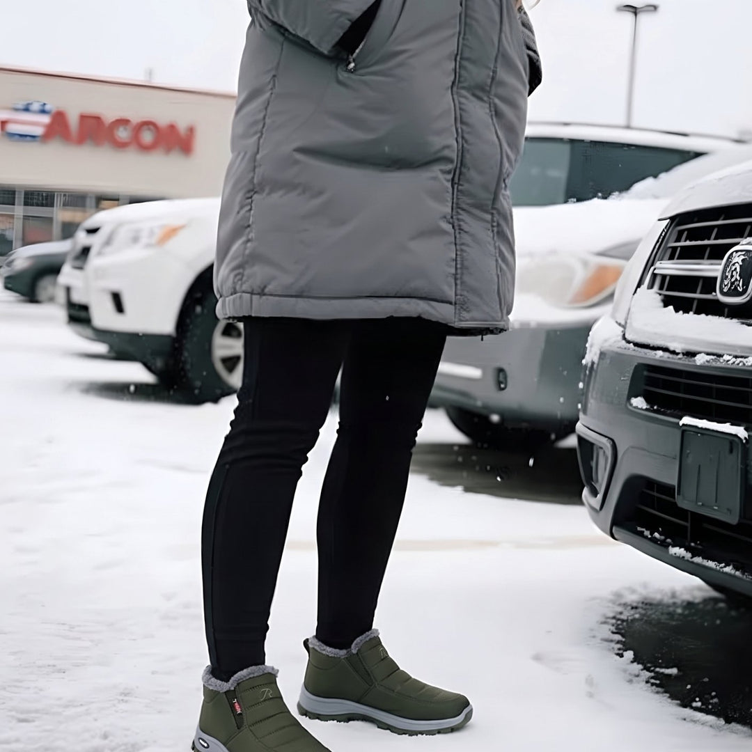Women's Fleece-Lined Quilted Slip-On Ankle Snow Boots