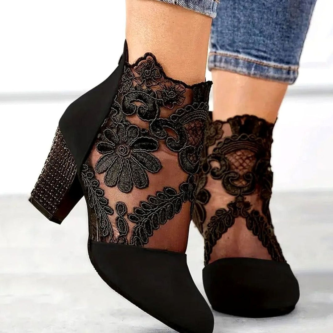 Women's Lace Block-Heel Pointed-Toe Ankle Boots Heels - Black