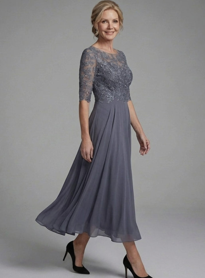 Women's Lace Bodice Sheer Three-Quarter Sleeve Midi Dress