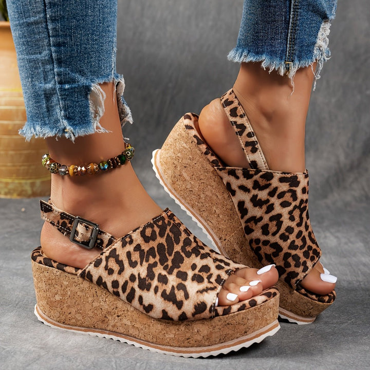 Women's Leopard Print Cork Wedge Comfortable Sandals Adjustable Buckle - Bruine Luipaard