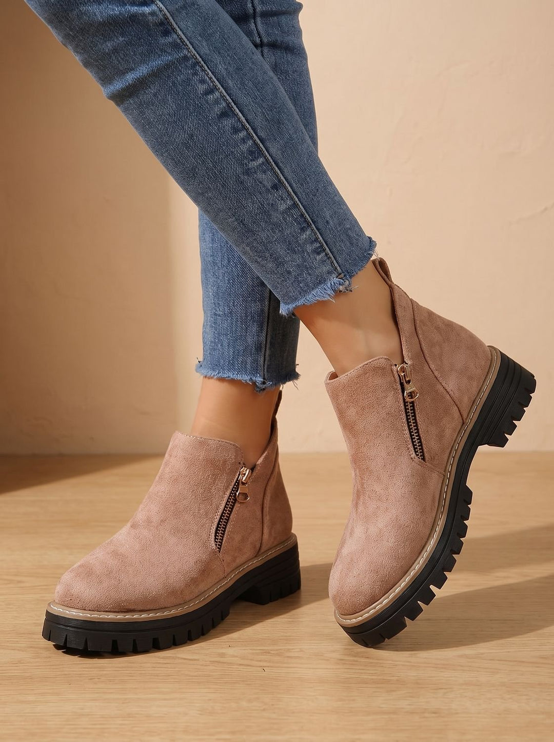 Women's Leopard Print Side-Zip Chunky Platform Ankle Boots
