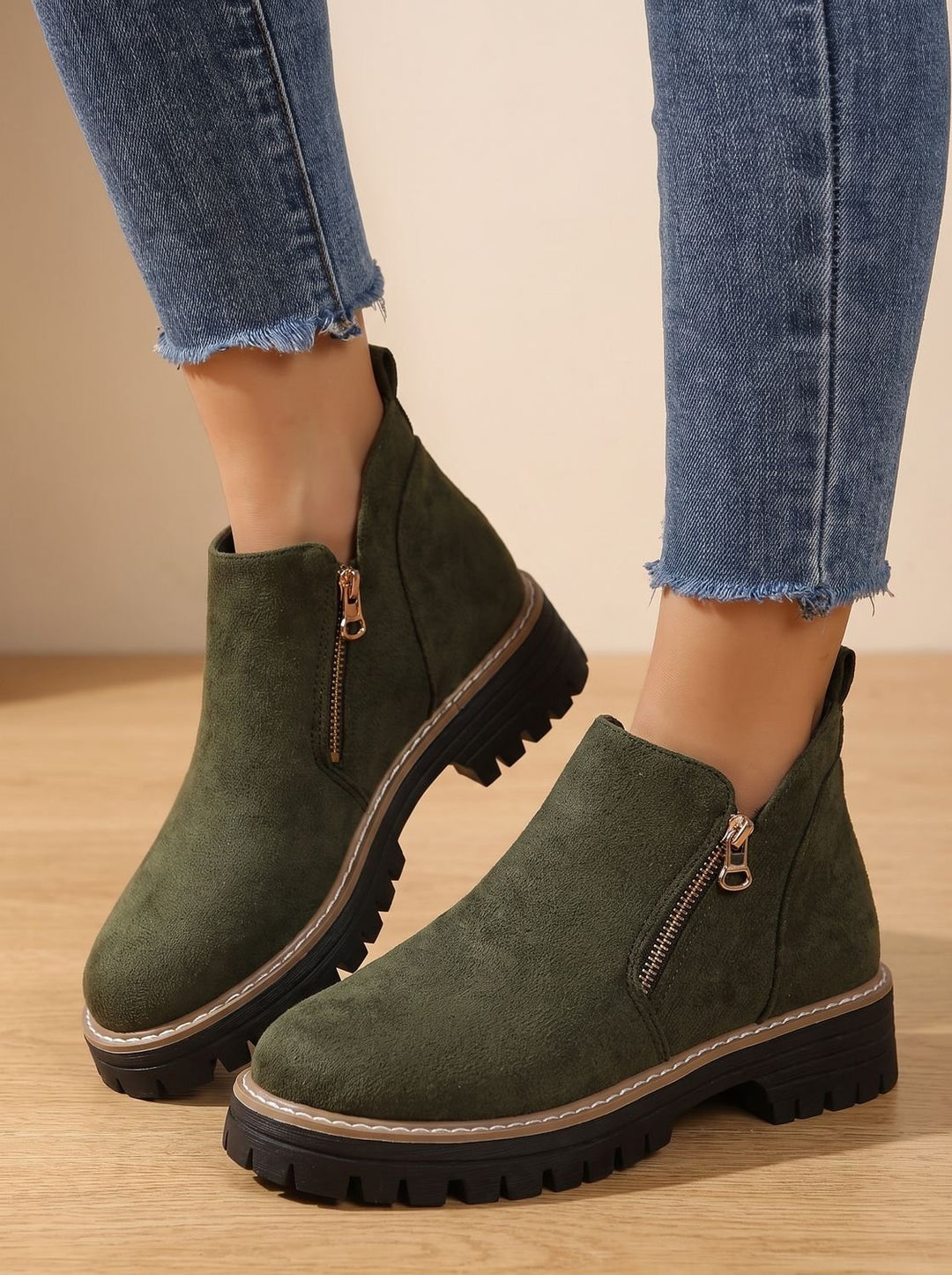 Women's Leopard Print Side-Zip Chunky Platform Ankle Boots
