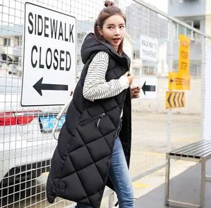 Women's Long Quilted Sleeveless Hooded Vest Puffer Gilet - Black