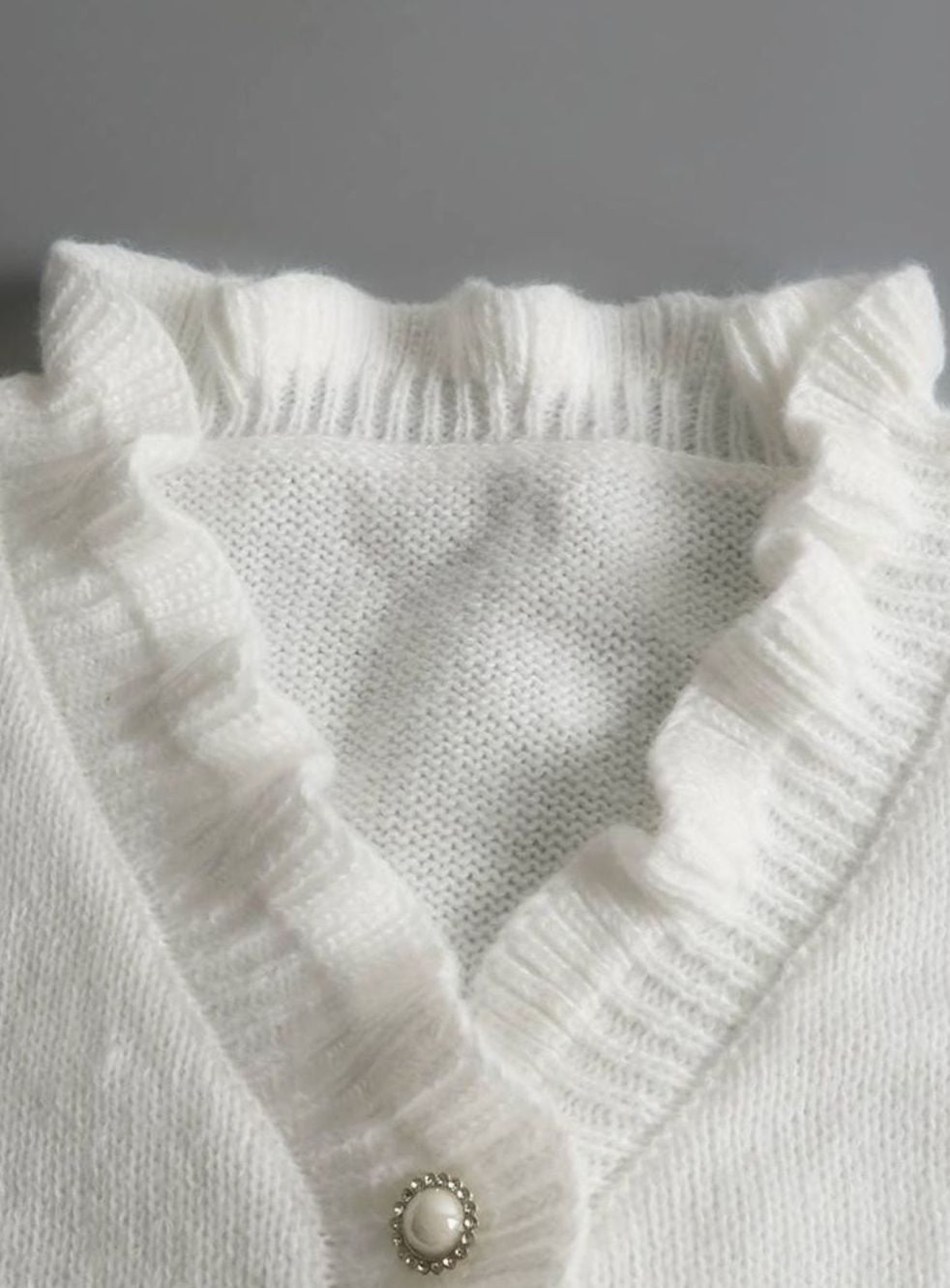 Women's Long-Sleeve V-Neck Ruffle Blouse Decorative Button Knit Top