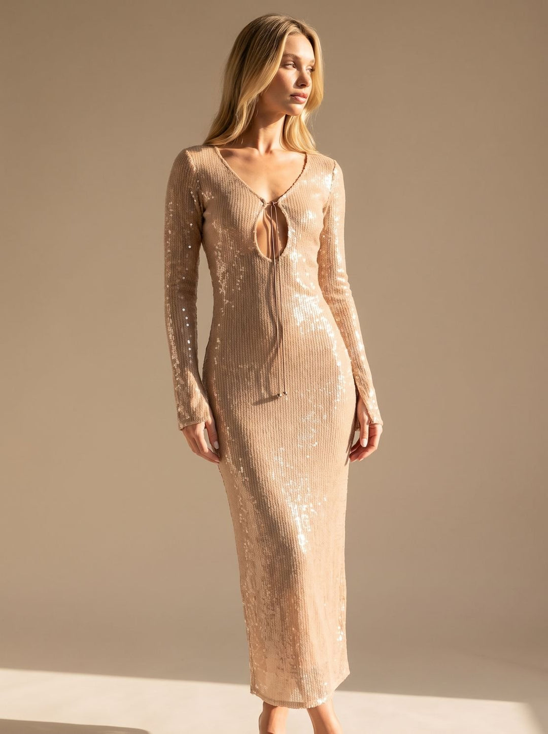 Women's Long-Sleeve V-Neck Sequin Maxi Dress - Light brown