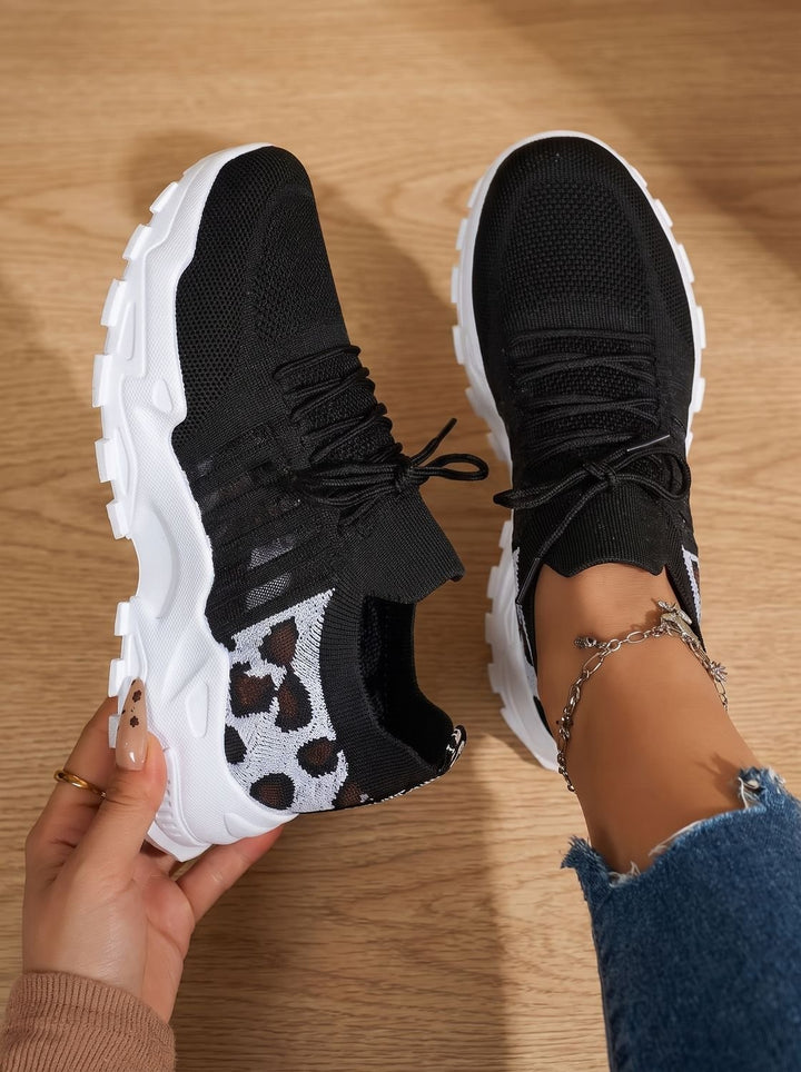 Women's Orthopedic Lace-Up Chunky Sole Mesh Sneakers - Black/White