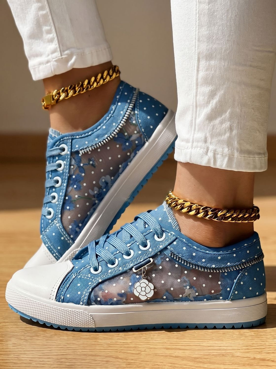 Women's Orthopedic Lace-Up Floral Mesh Low-Top Sneakers - Sky Blue