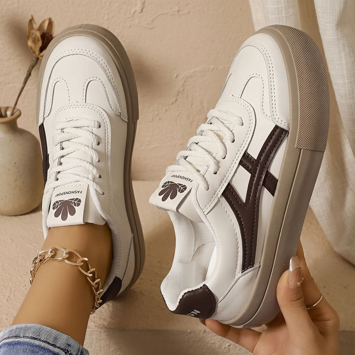 Women's Orthopedic Lace-Up Low-Top Sneakers Wide-Heel Support - Brown