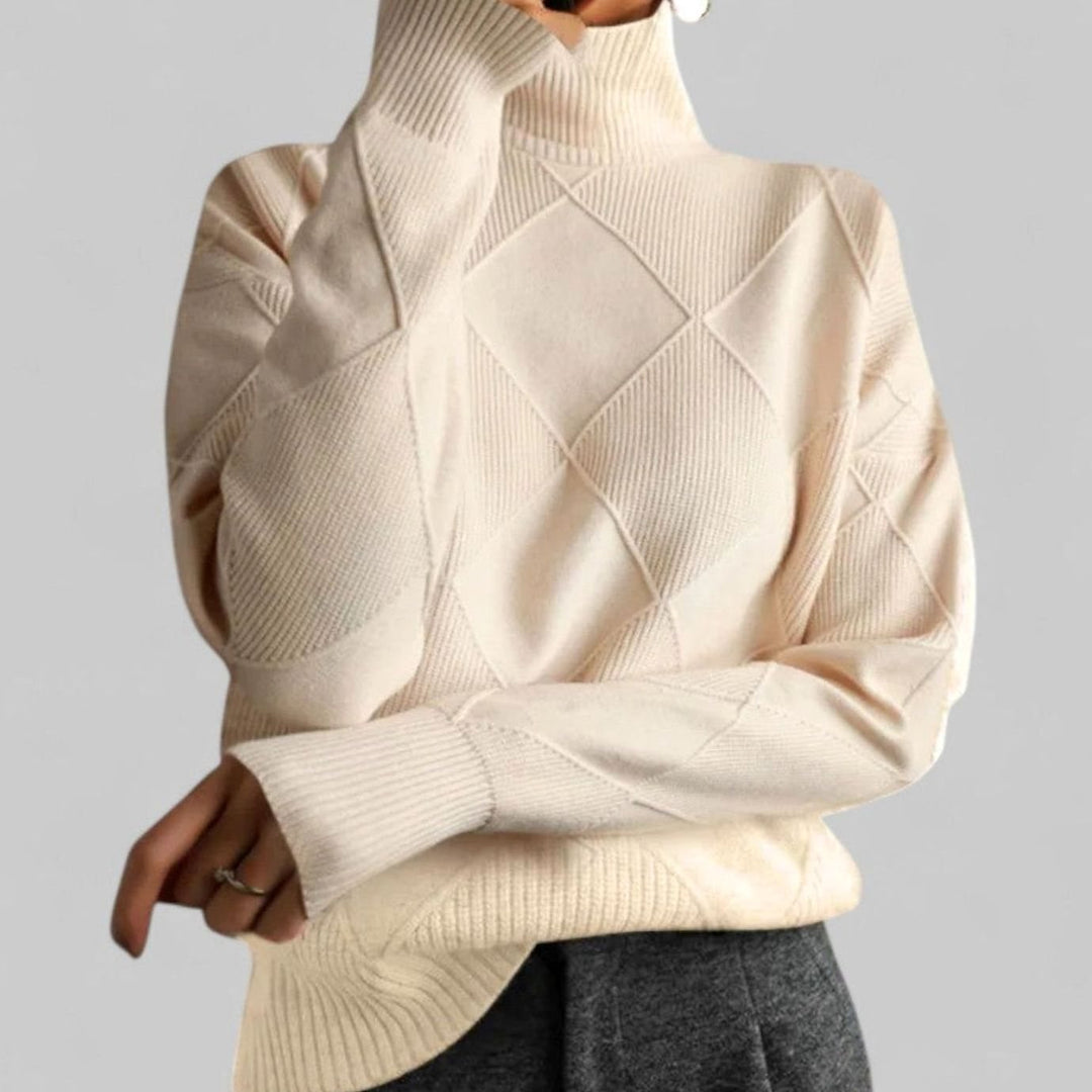 Women's Oversized Diamond-Knit Turtleneck Sweater - Beige