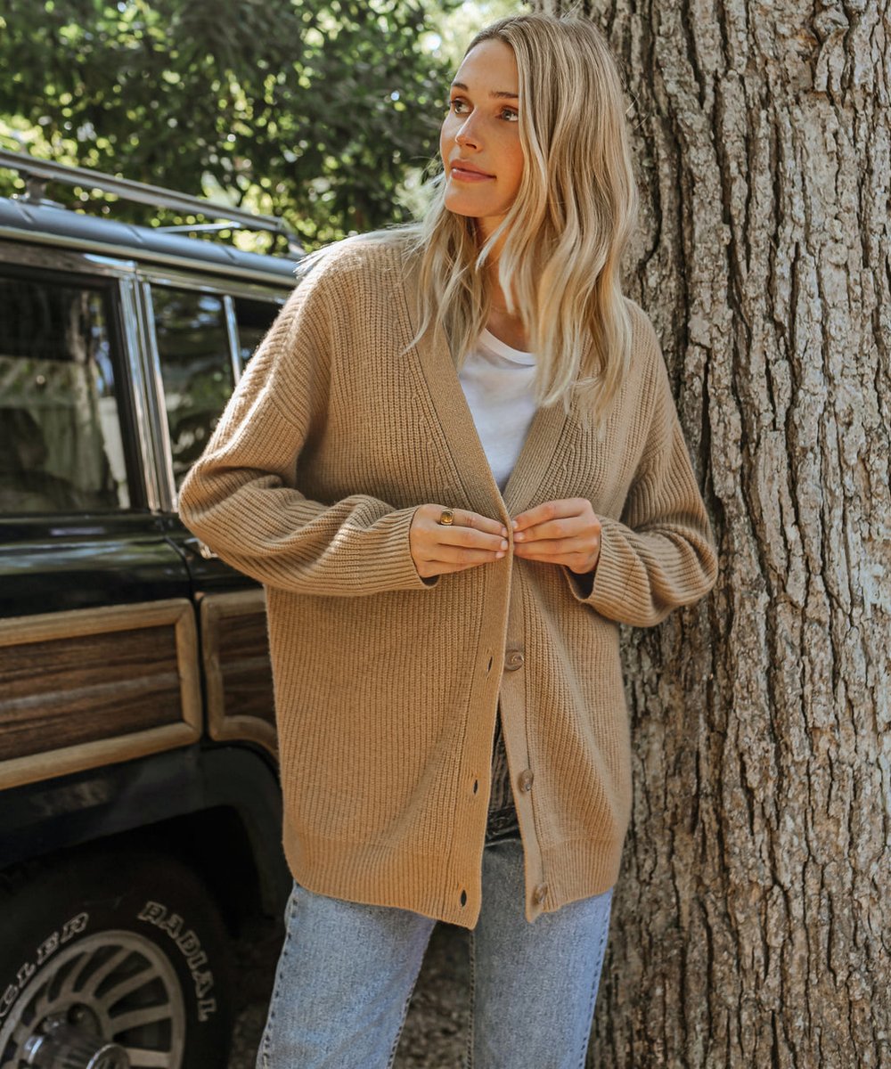 Women's Oversized V-Neck Button-Front Cashmere Cardigan