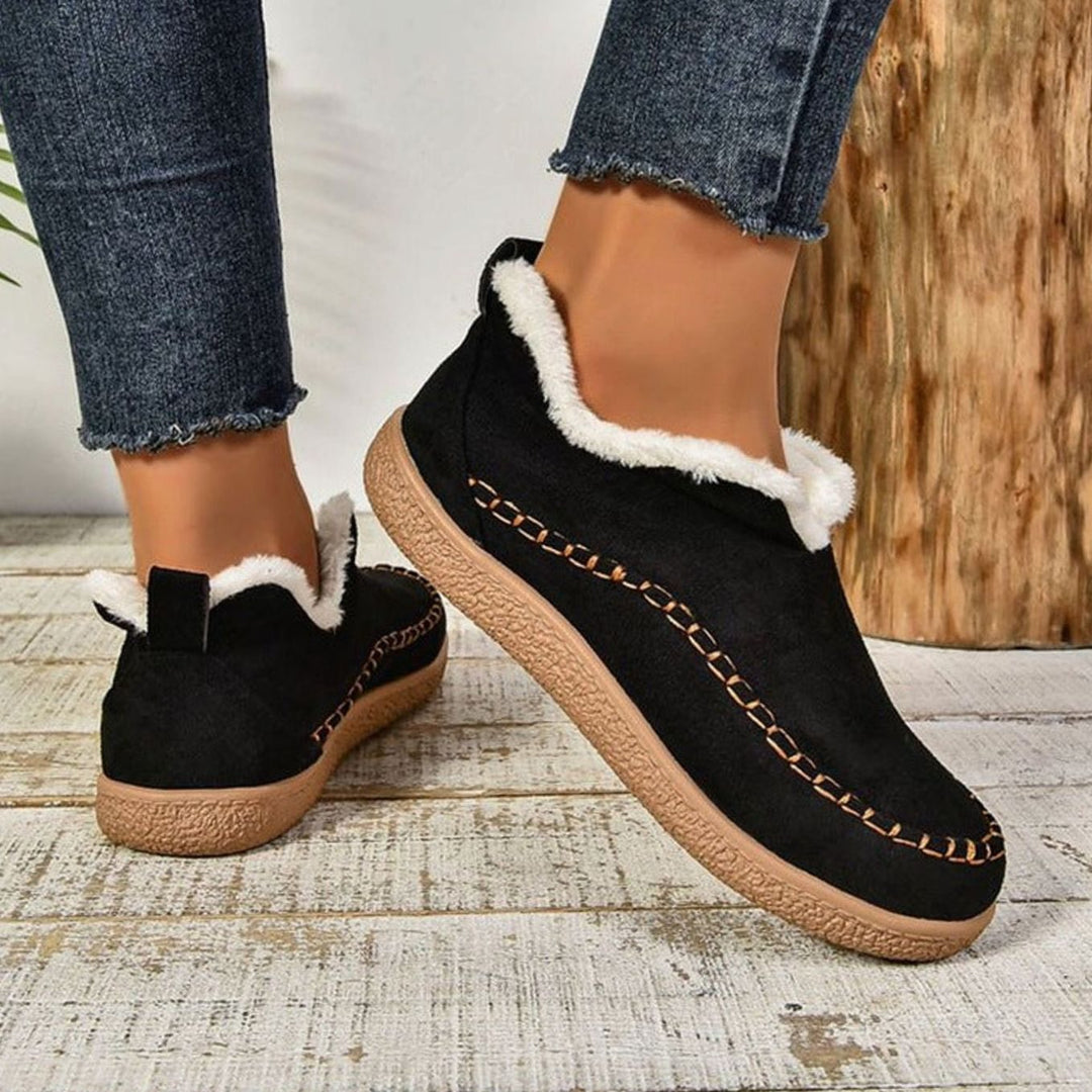 Women's Plush-Lined Slip-On Suede Moccasin Loafers - Black
