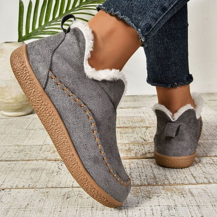 Women's Plush-Lined Slip-On Suede Moccasin Loafers