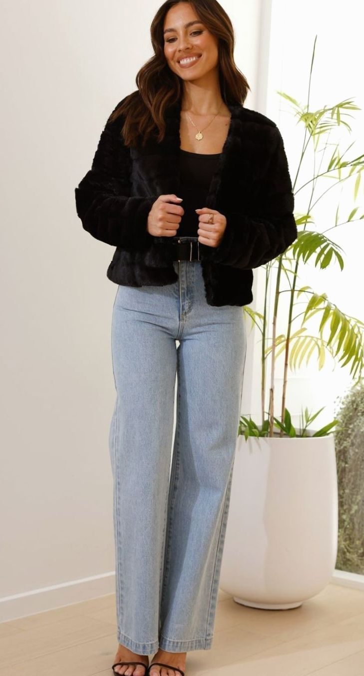 Women's Quilted Faux Fur Open-Front Cropped Evening Jacket