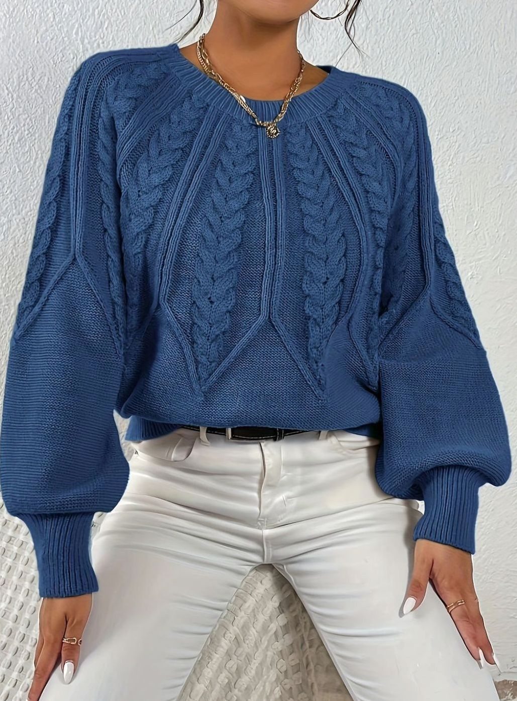 Women's Relaxed Cable-Knit Lantern-Sleeve Sweater