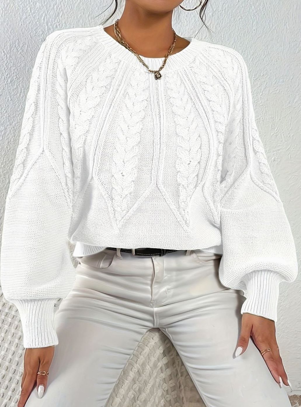 Women's Relaxed Cable-Knit Lantern-Sleeve Sweater