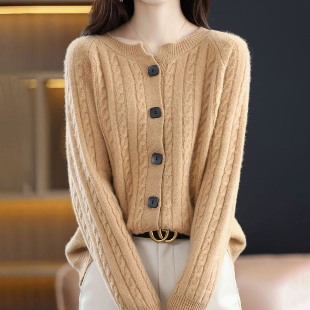 Women's Relaxed-Fit Cable-Knit Button-Up Winter Cardigan
