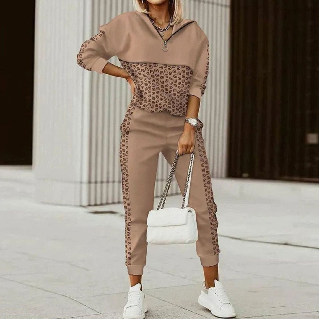 Women's Relaxed Fit Quarter-Zip Two-Piece Tracksuit Set - Brown