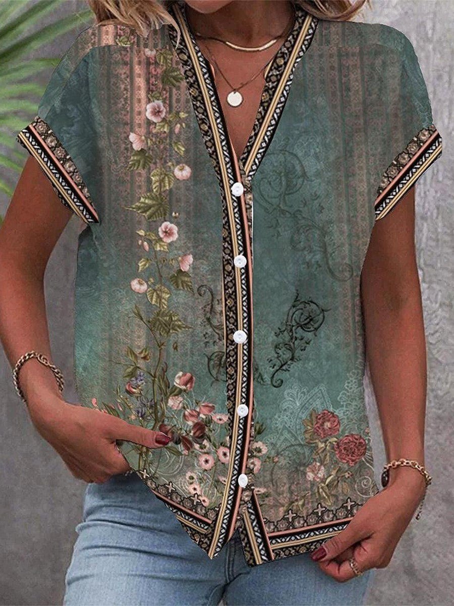 Women's Relaxed-Fit V-Neck Button-Front Floral Blouse - Green