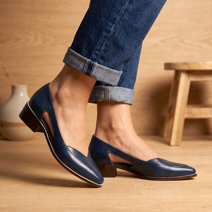 Women's Side Cut-Out Pointed-Toe Ballet Flats