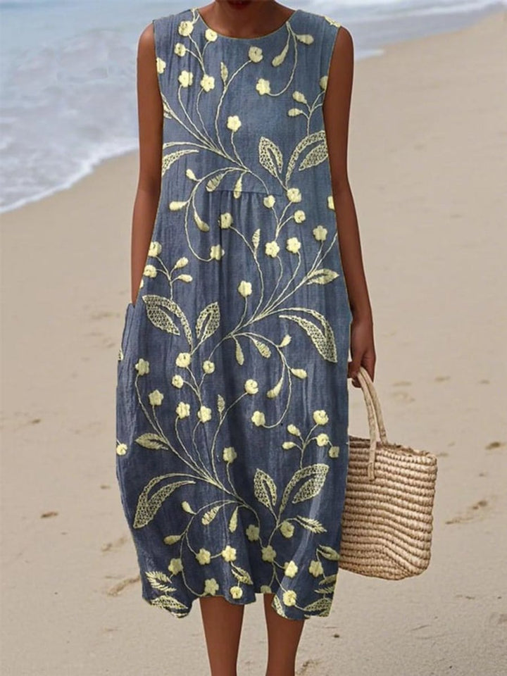 Women's Sleeveless Floral Print Relaxed Fit Midi Dress - Blue
