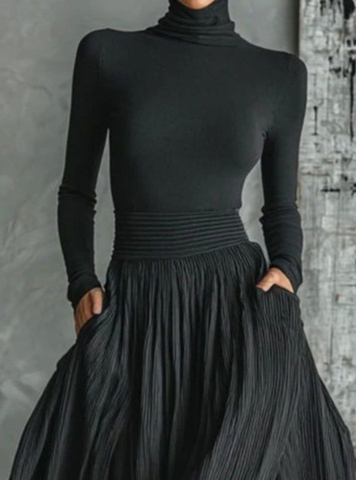 Women's Turtleneck Long Sleeve Top Pleated Maxi Skirt Two Piece Set
