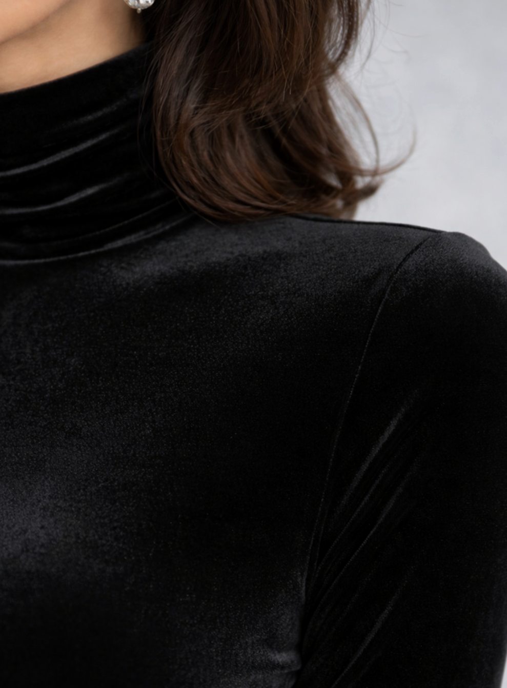 Women's Velvet Ruched Turtleneck Fitted Midi Cocktail Dress