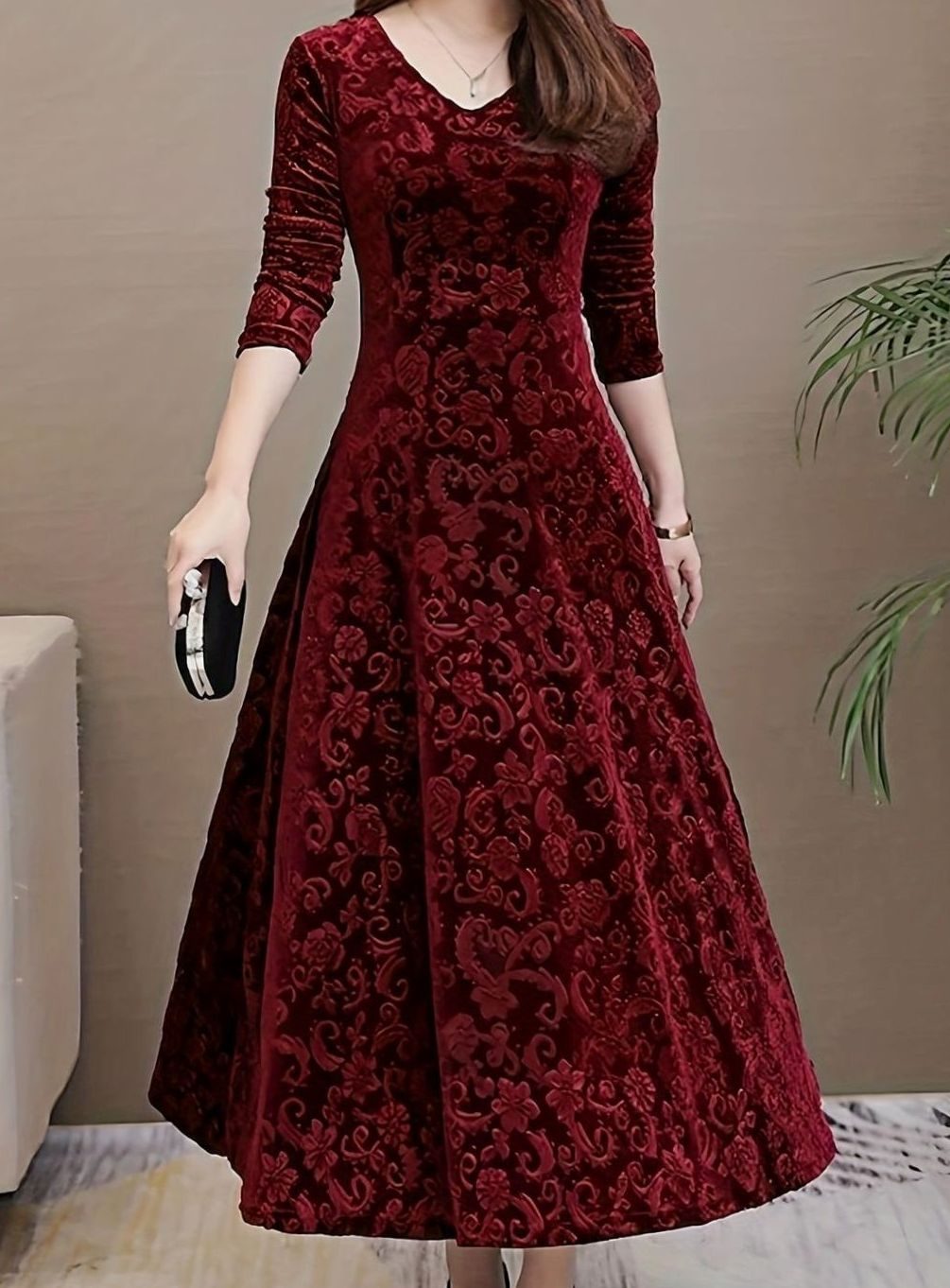 Women's Velvet V-Neck Long-Sleeve A-Line Midi Dress