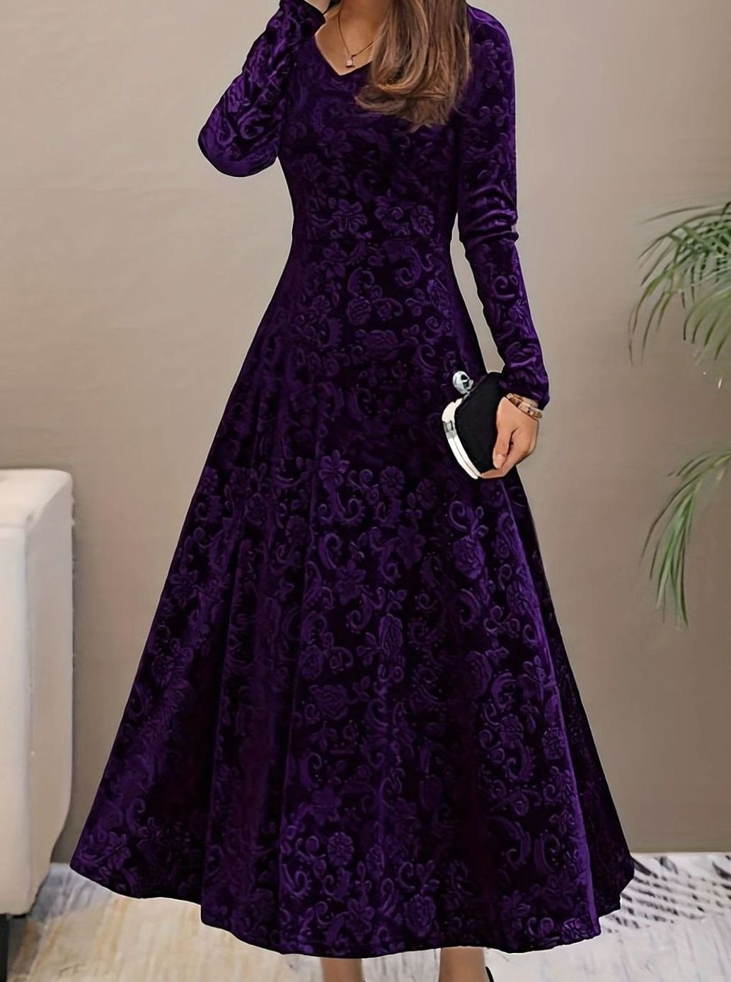 Women's Velvet V-Neck Long-Sleeve A-Line Midi Dress