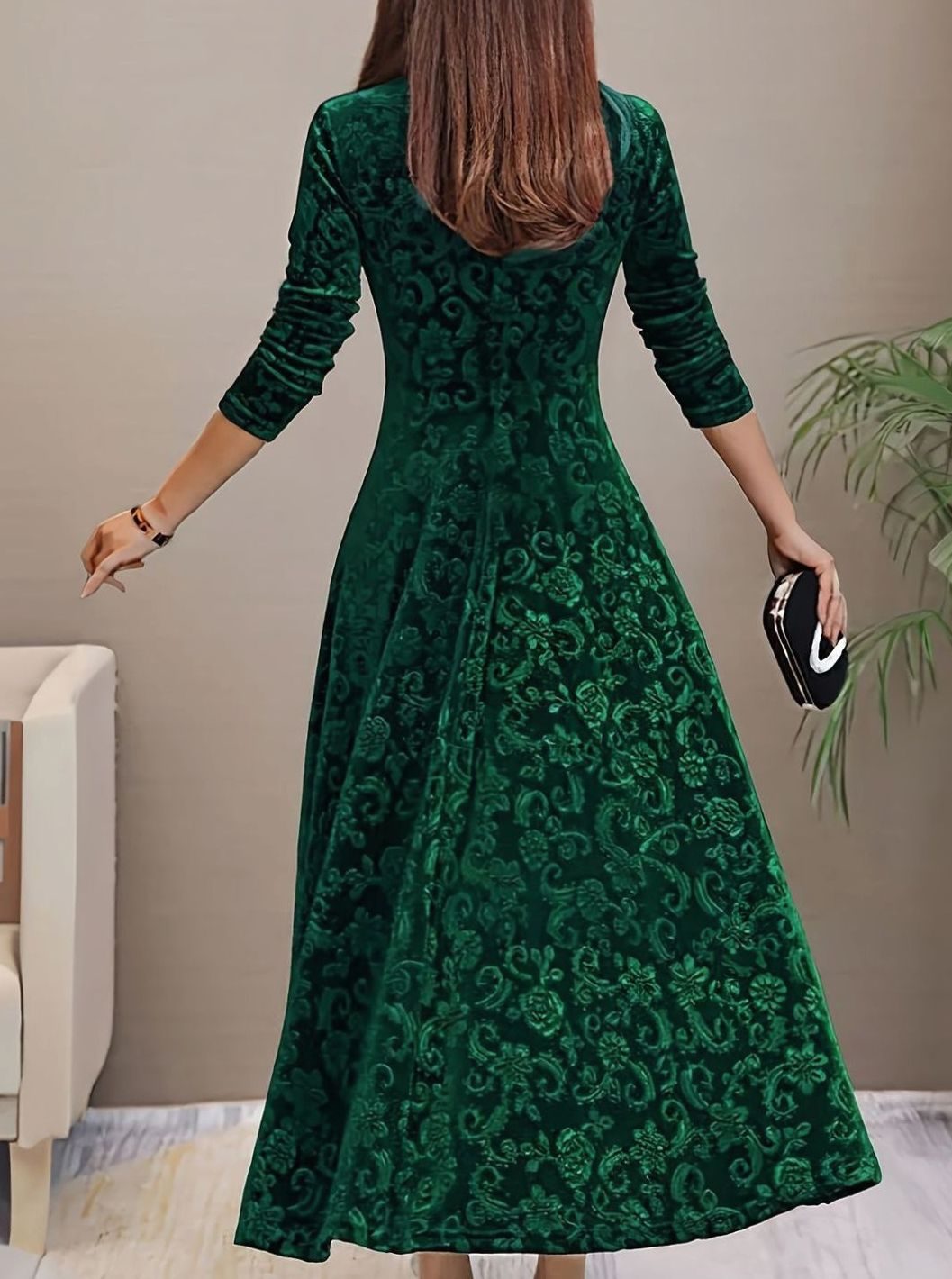 Women's Velvet V-Neck Long-Sleeve A-Line Midi Dress - Dark Green