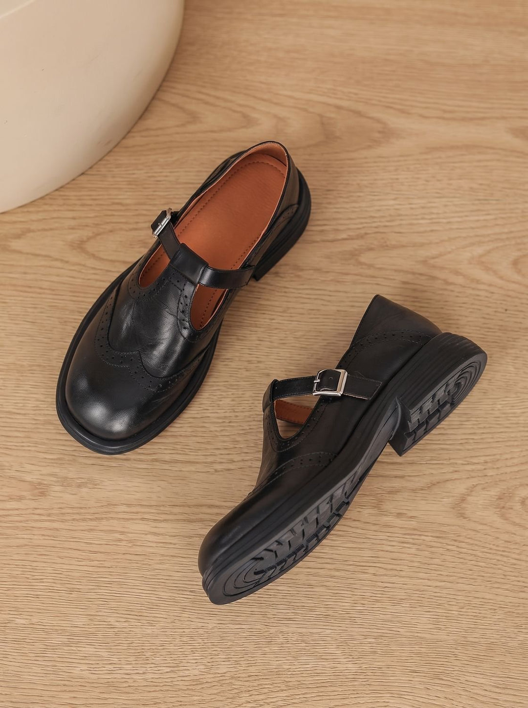 Women's Vintage Brogue T-Strap Buckle Mary Jane Flats