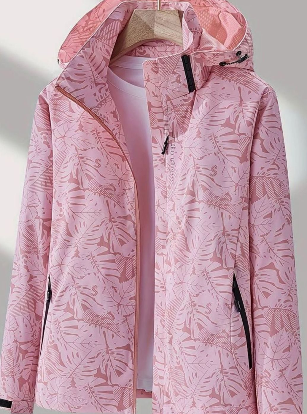 Women's Waterproof Windproof Lightweight Hooded Jacket - Light Pink